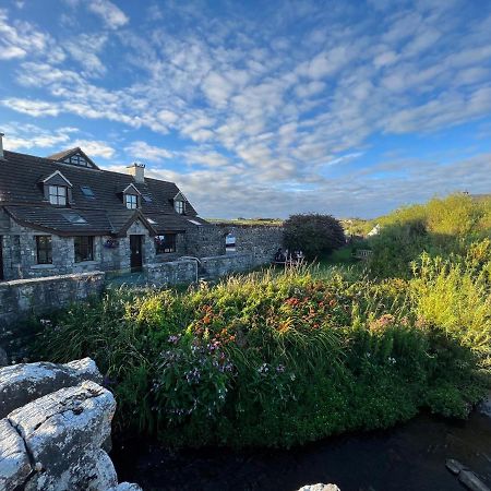 Aille River Tourist Hostel Glamping Doolin Ngoại thất bức ảnh