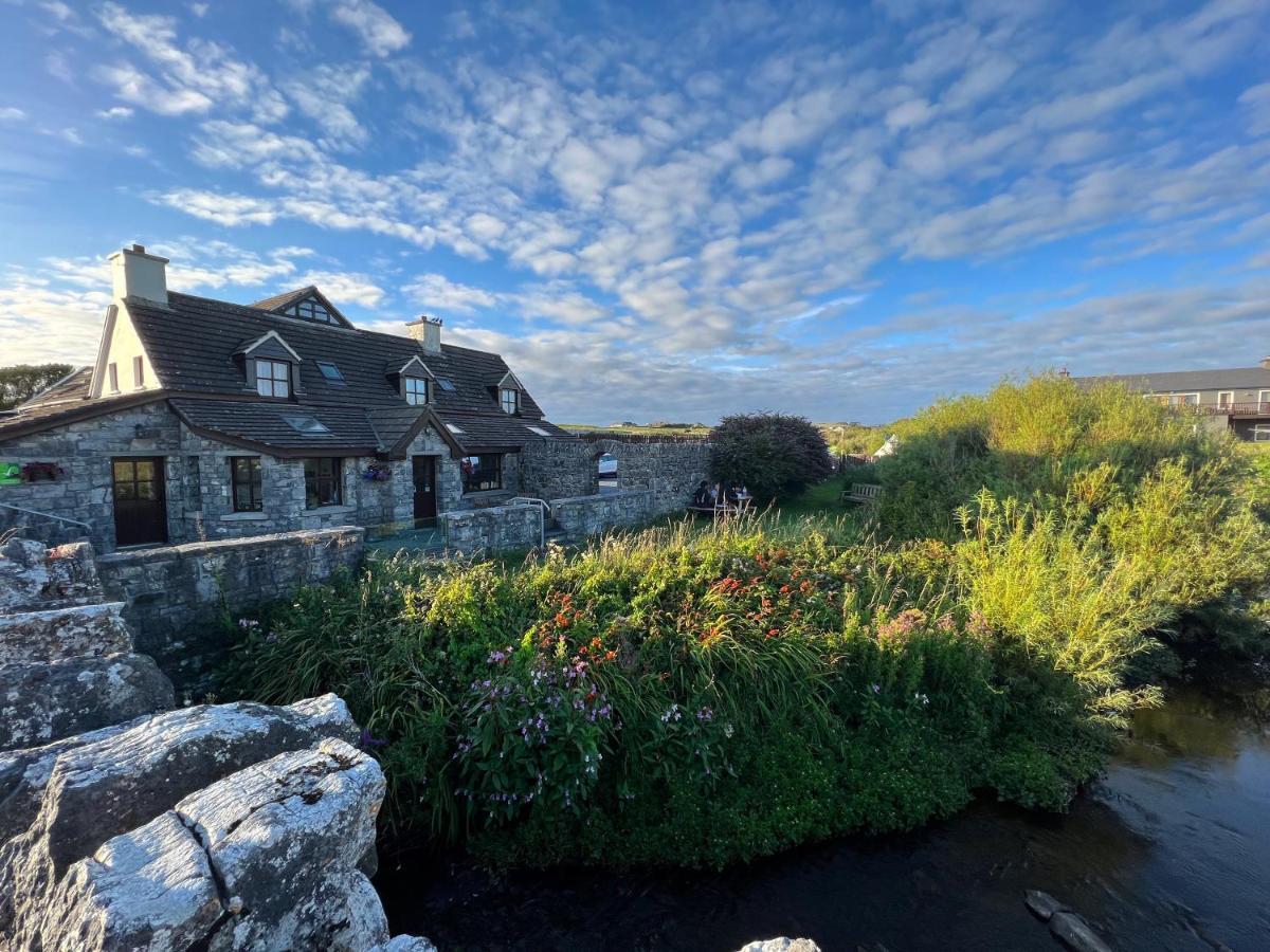 Aille River Tourist Hostel Glamping Doolin Ngoại thất bức ảnh
